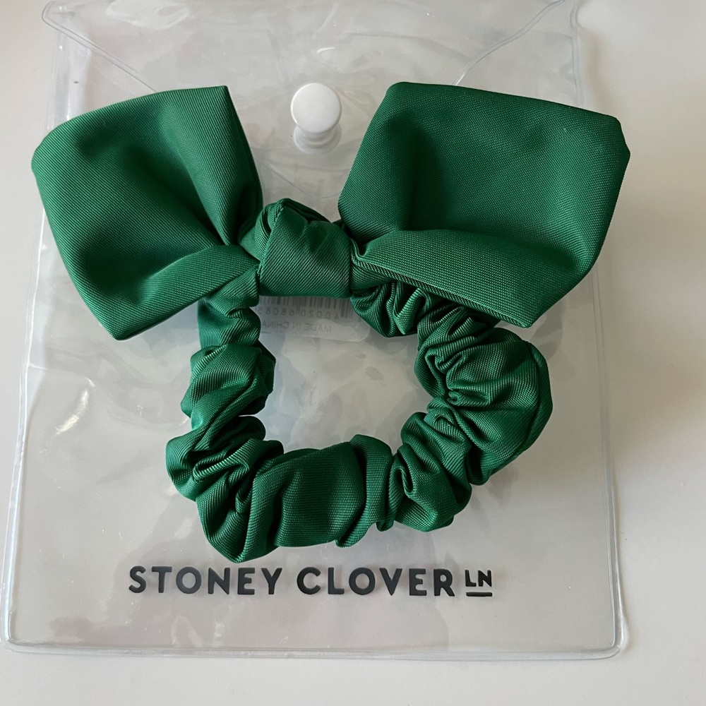 Stoney Clover Lane Emerald scrunchie